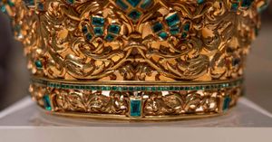 Crownthumbnail